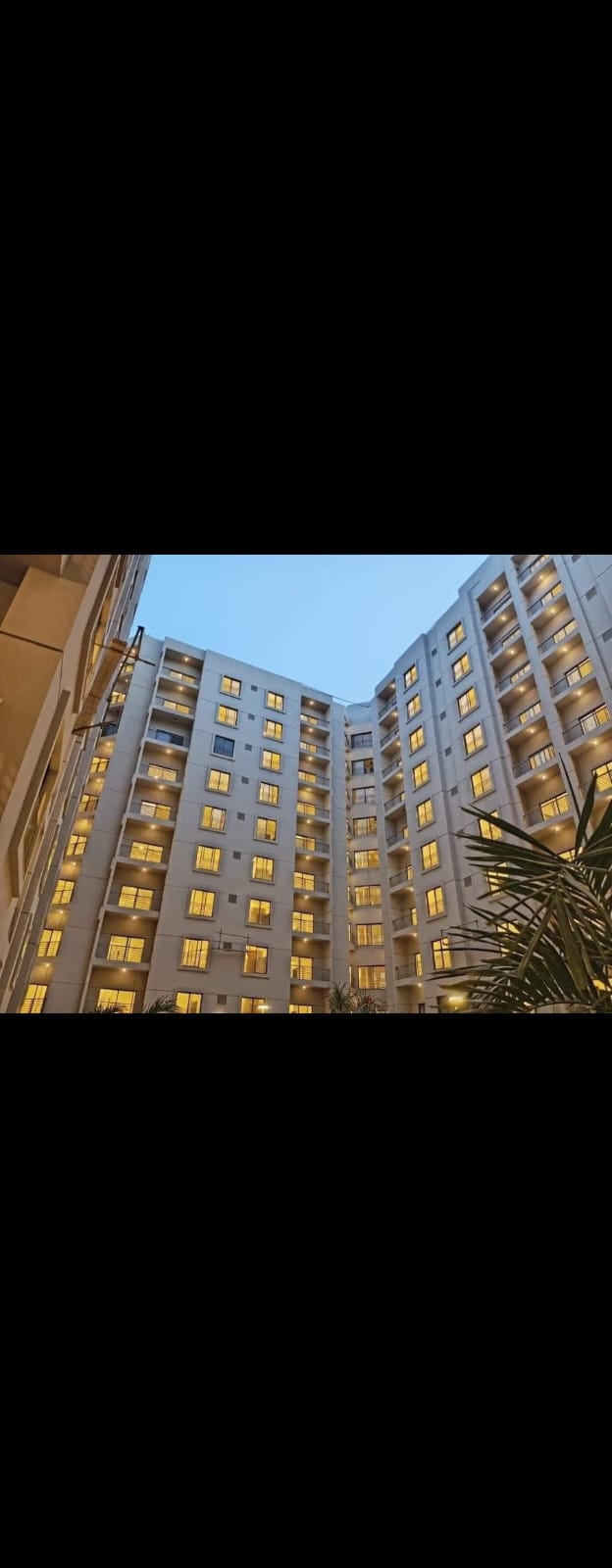 Paragon Towers courtyard