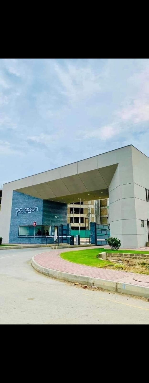 Paragon Towers entrance, Bahria Town Karachi